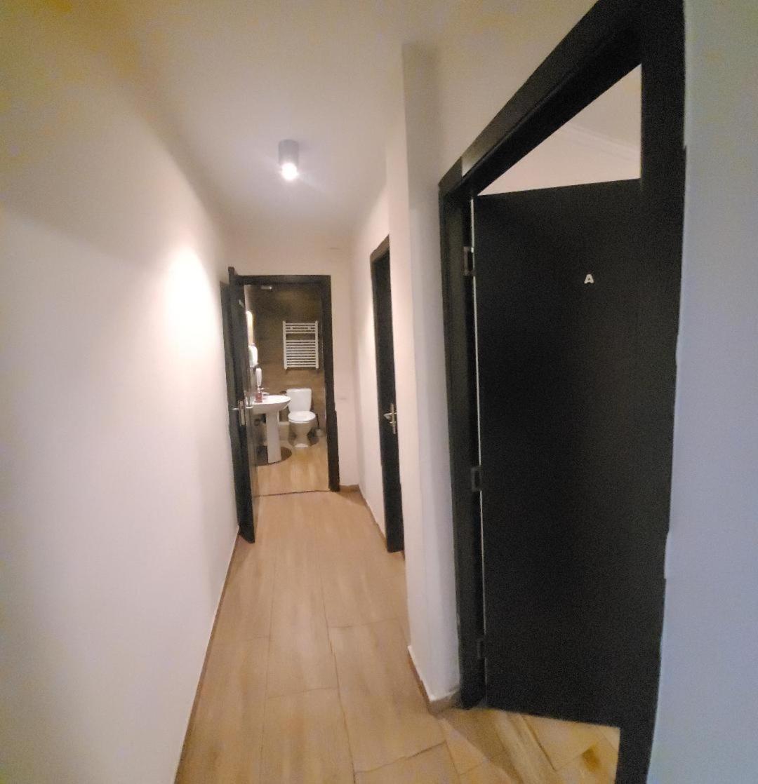 Byzanthin Hostel Bucharest Exterior photo